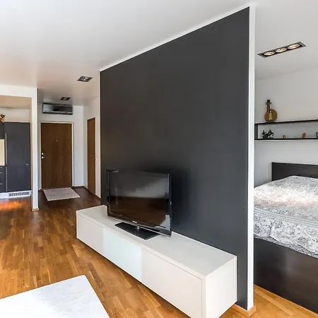 Apartment Modernne 2-toaline Korter Otse Mere Aares!